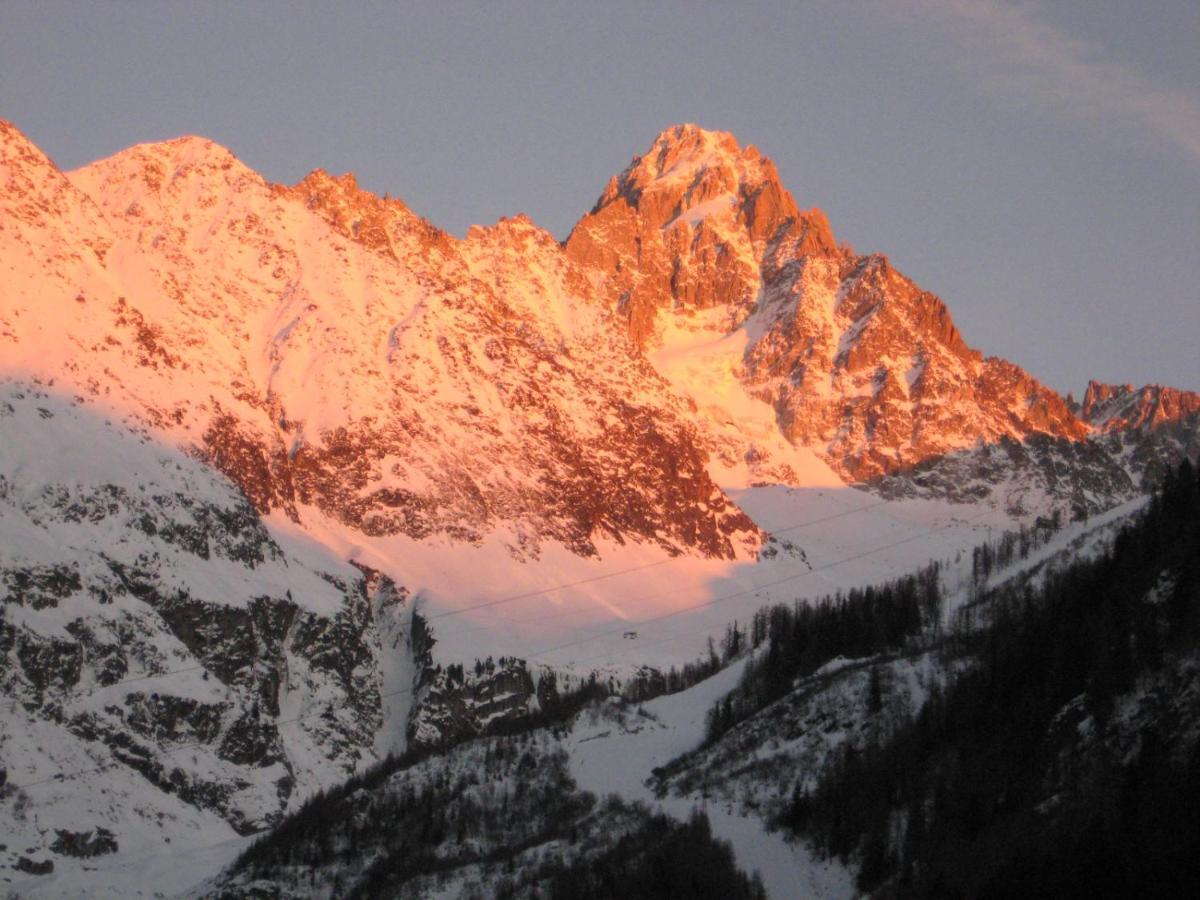Chalets Pyrene Mont-Blanc シャモニー エクステリア 写真